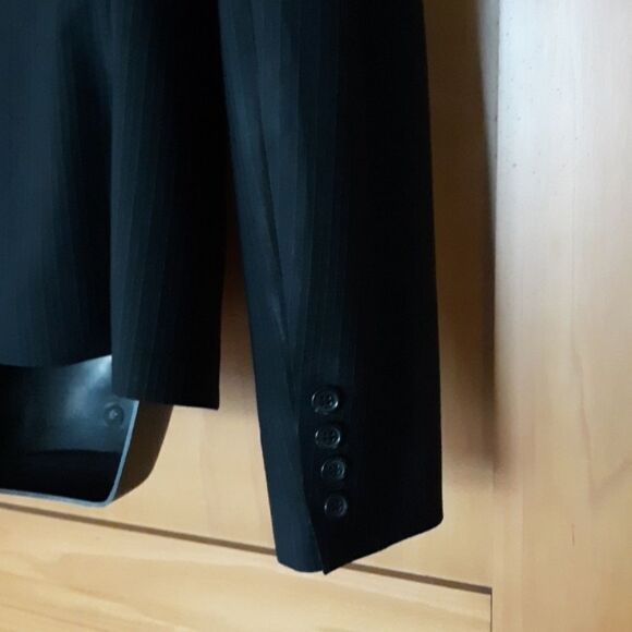 The Limited jacket - Picture 4 of 6